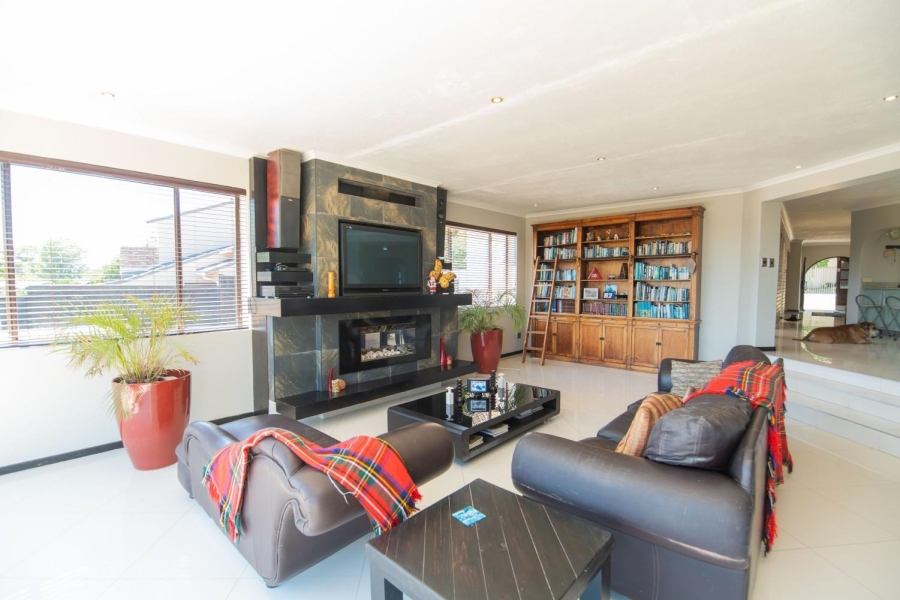 6 Bedroom Property for Sale in Walmer Heights Eastern Cape